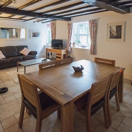 Barbican Cottage Мидълхам Екстериор снимка